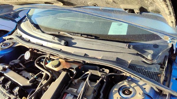2004-2009 Mazda 3 Windshield Wiper Cowl Vent Trim Panel Oem Cover — photo 5