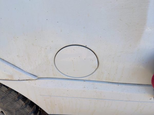 1998 Lincoln Navigator Fuel Tank Door Oxford White Yz — photo 3