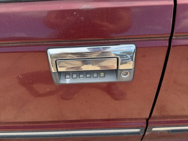 1986-1987 Nissan Maxima Driver Left Front Outside Door Handle Oem — photo 3