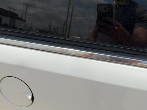 08-16 Chrysler Town and Country Driver Left Quarter Panel Moulding Chrome OEM — photo 5