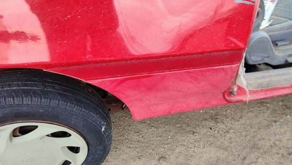 94-97 Ford Aspire Passenger Right Rear Moulding On Quarter Panel Oem Red — photo 3