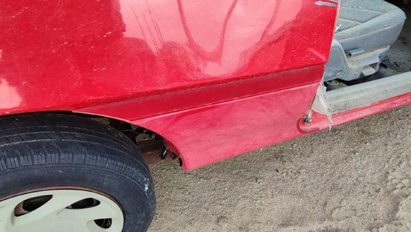 94-97 Ford Aspire Passenger Right Rear Moulding On Quarter Panel Oem Red — photo 4