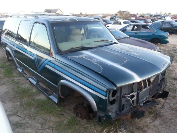 1995 Suburban 1500 — vehicle photo 2
