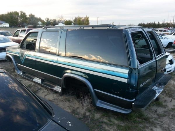1995 Suburban 1500 — vehicle photo 6