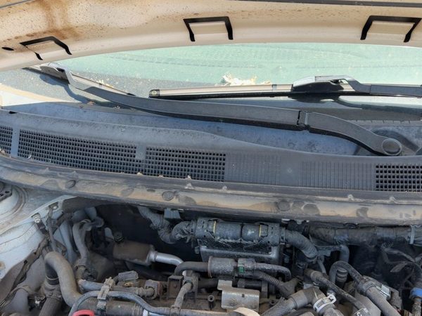 2013 Dodge Dart Windshield Wiper Cowl Vent Trim Panel Oem Cover White Pw7 — photo 4