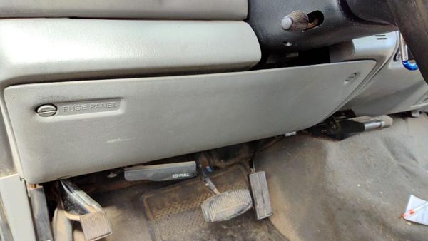 2003-2004 F350 Powerstroke Lower Dash Under Column Knee Bolster Trim Panel Gray — photo 3