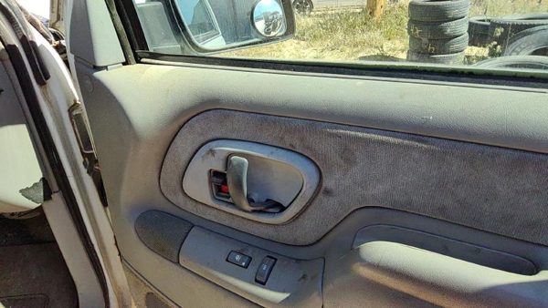 95 Chevy Silverado 1500 Passenger Right Front Door Trim Panel With Switches Gray — photo 4