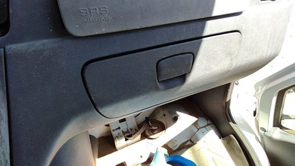 03-06 Sprinter Van 3500 Glove Box Assembly Complete Door With Latch Oem Gray Aa — photo 2