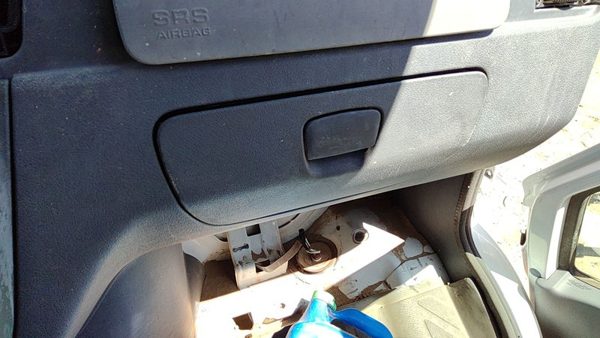 03-06 Sprinter Van 3500 Glove Box Assembly Complete Door With Latch Oem Gray Aa — photo 5