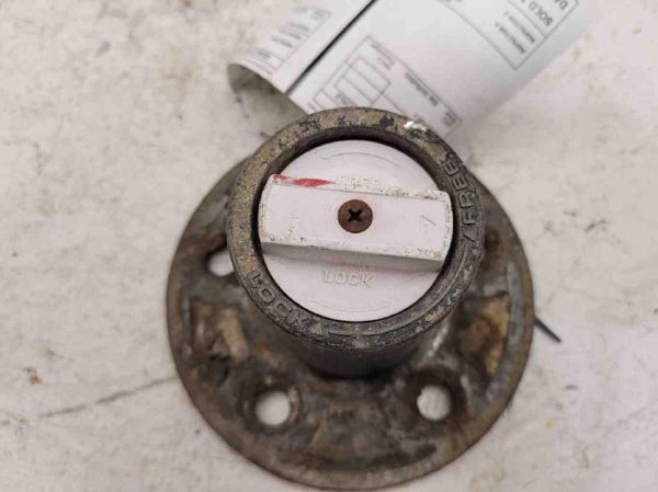 1986 Ford Ranger Manual Locking Hub Oem Lockout With Sipndle Nuts — photo 4