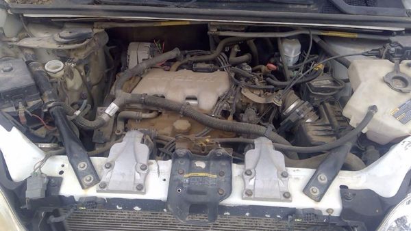 2004 Chevy Venture — vehicle photo 2