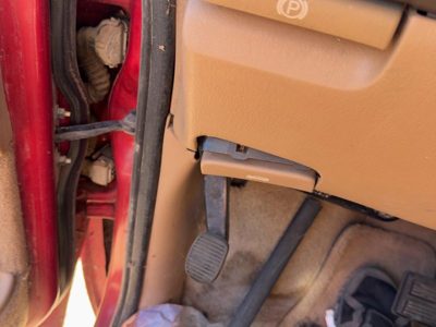 1996-1997 Chrysler Town & Country Driver Left Lower Kick Trim Panel Oem Tan Flk5