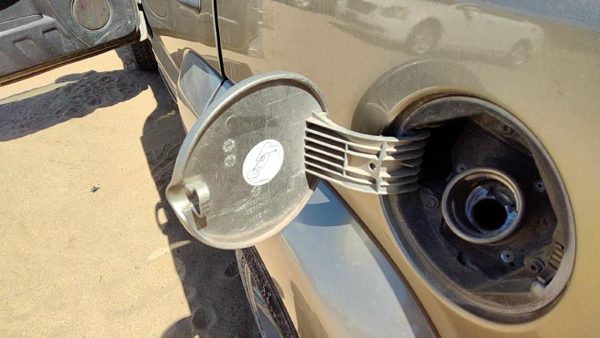 2002-2007 Jeep Liberty Fuel Tank Door With Hinge Gas Lid Oem Filler Khaki Pjc — photo 5