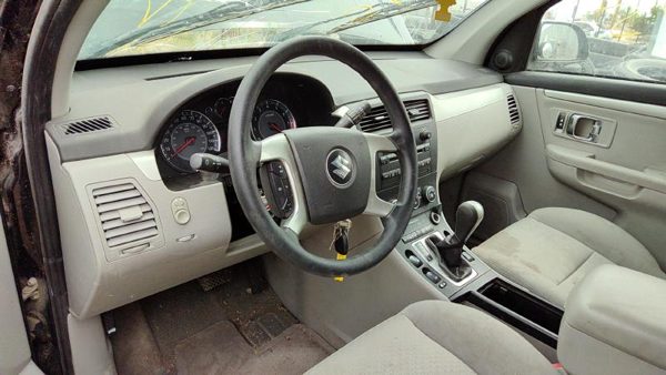 2007 Suzuki Grand Crossmember/cradle/undercarria 3.6L AWD — photo 3