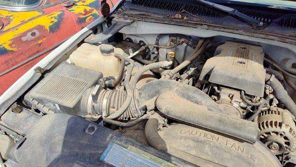 99-08 Silverado 1500 Complete Air Intake Cleaner Filter Box Housing Tube 5.3L — photo 2