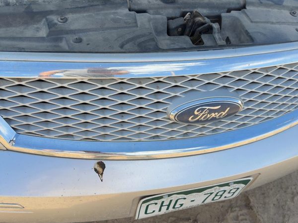 2005-2007 Ford Fivehundred Front Grille Assembly Oem Silver Birch Jp 6G1Z8200B — photo 3