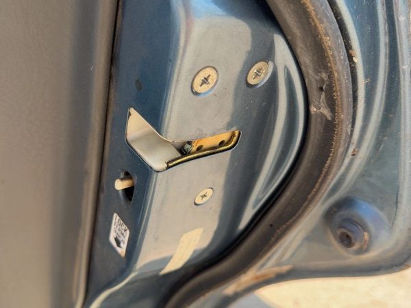 1996-2000 Honda Civic Passenger Right Rear Door Latch With Rods/Cables Oem Back — photo 2