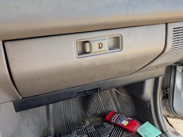 1988-1995 Isuzu Pup Glove Box Assembly Complete Door With Latch Oem Gray — photo 3