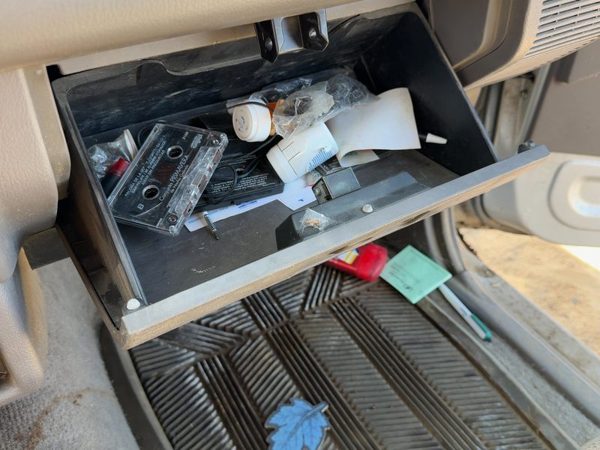 1988-1995 Isuzu Pup Glove Box Assembly Complete Door With Latch Oem Gray — photo 4