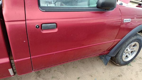 1999 Mazda B2500 Front Door RH Red Fl — photo 2