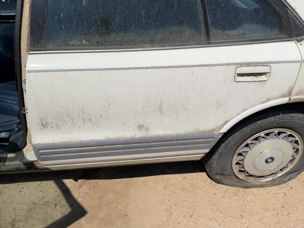 1993 Oldsmobile 88 Rear Door LH White — photo 3