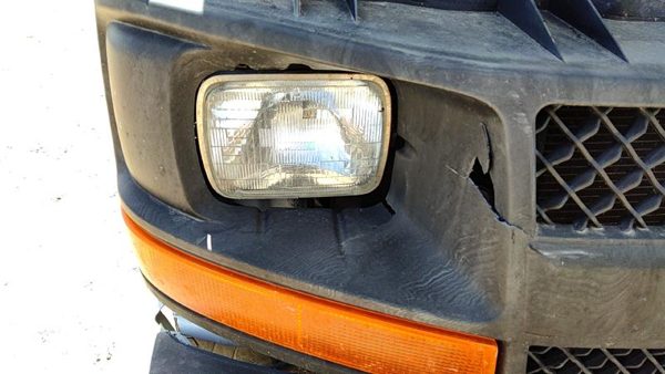 2012 Chevy Express 1500 Headlamp Assembly RH Van — photo 1