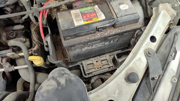 2000-04 Focus Station Wagon Complete Battery Box Mount Tray Hold Down 2.0L Dohc — photo 4