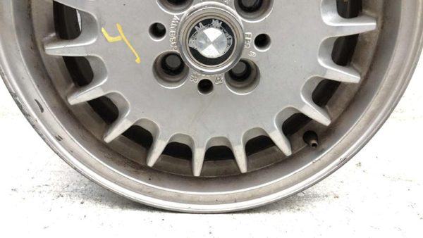 1987-1991 Bmw 325I 14" Aluminum Wheel Oem Factory Rim Silver 14X6 #4 1125688 — photo 7