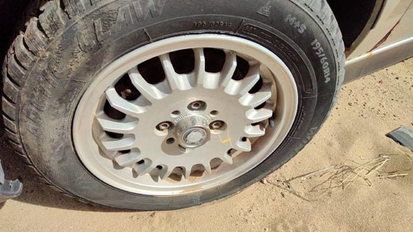 1987-1991 Bmw 325I 14" Aluminum Wheel Oem Factory Rim Silver 14X6 #4 1125688 — photo 4