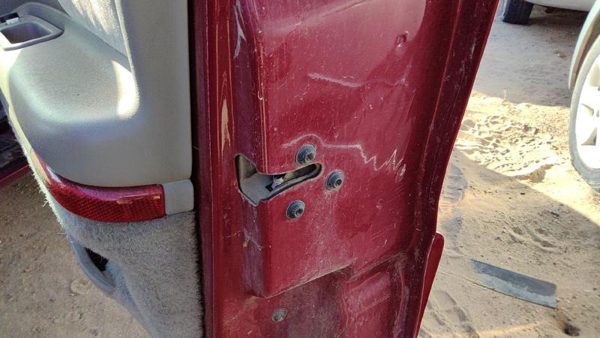 96-99 Olds 88 Passenger Right Front Door Latch With Rods/Cables Oem — photo 2