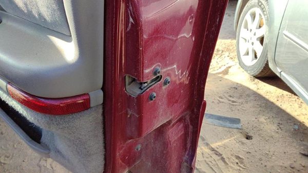 96-99 Olds 88 Passenger Right Front Door Latch With Rods/Cables Oem — photo 3