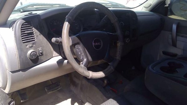 2013 GMC Sierra — vehicle photo 3