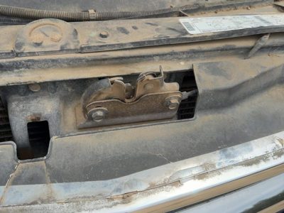 1996-1999 Chevy Silverado 1500 Hood Latch Assembly With Bracket Oem 15149287