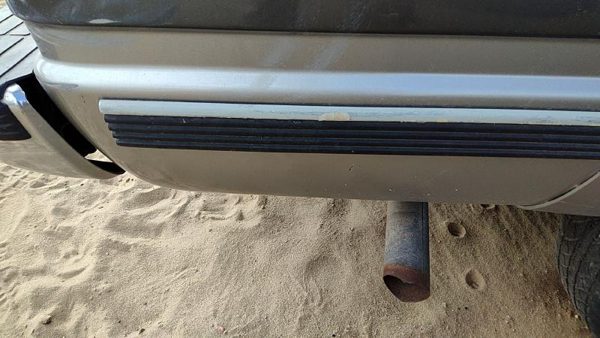 96-99 Chevy Suburban Passenger Right Rear Moulding On Quarter Panel Oem — photo 7