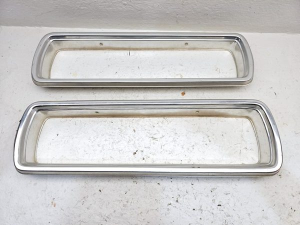 1964 Ford Thunderbird Coupe Pair Chrome Tail Light Trim Bezel Surround Oem — photo 4