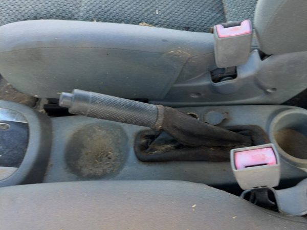 2004 Chevy Aveo Parking Brake Handle Assembly Oem Emergency Ebrake — photo 3
