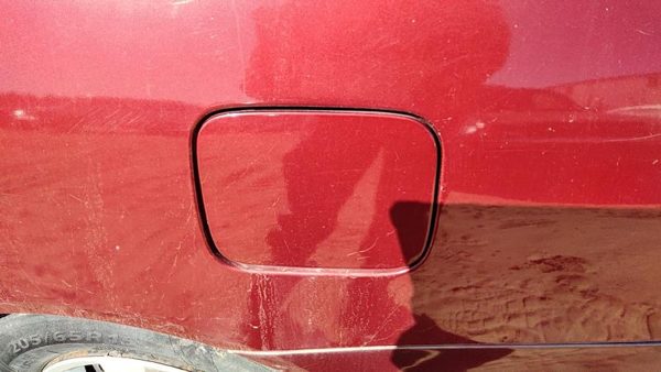02-06 Toyota Camry Fuel Tank Door With Hinge Gas Lid Oem Filler Salsa Red 3Q3 — photo 2