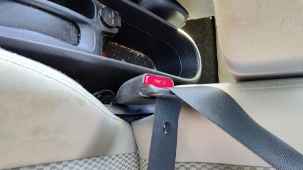 12-15 Nissan Versa Note Driver Left Front Seat Belt Buckle Receiver Charcoal G — photo 4