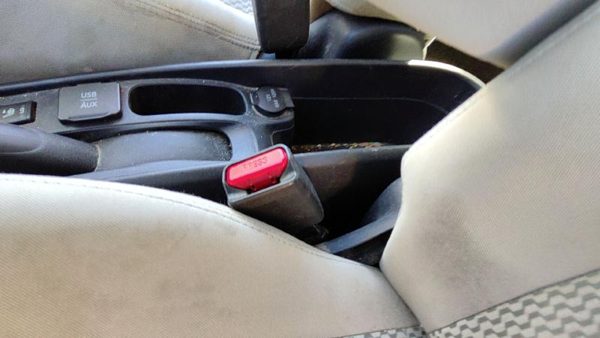 12-15 Nissan Versa Note Driver Left Front Seat Belt Buckle Receiver Charcoal G — photo 2