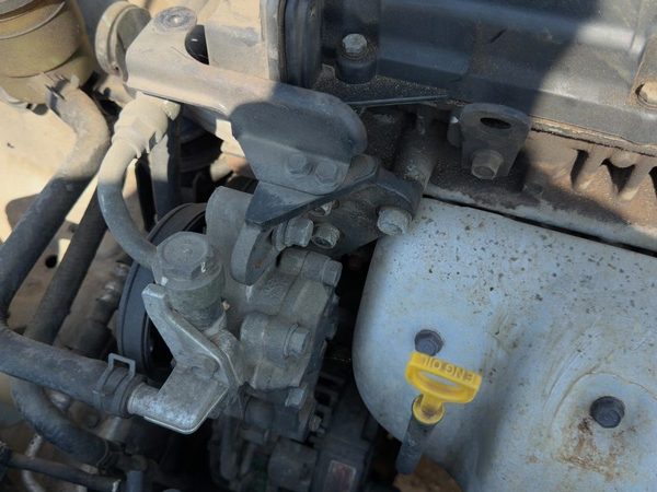 2001-2006 Hyundai Elantra Power Steering Pump With Mount Bracket Oem 2.0L — photo 4