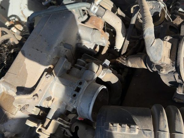 1991-1992 Isuzu Pup Complete Fuel Rail With Injectors Set Loaded Oem 2.6L — photo 6