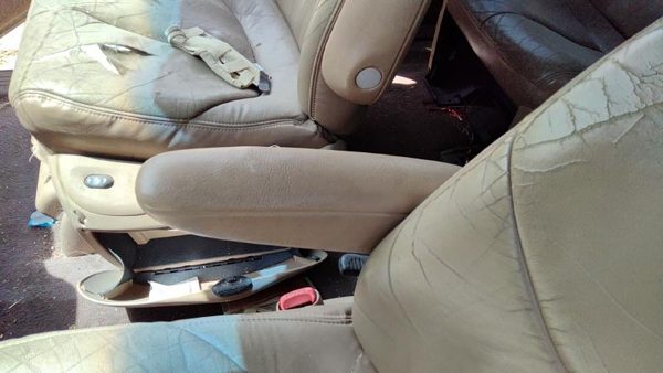 1996-2000 Chrysler Town & Country Driver Left Front Arm Rest Side Seat Oem Tan — photo 2