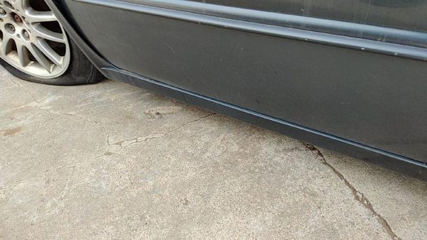 1999-2004 Chrysler 300M Driver Left Front Lower Rocker Panel Moulding Side Skirt — photo 4
