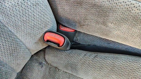 2000 Dodge Dakota Passenger Right Front Seat Belt Buckle Receiver Oem 5Gk301azac — photo 1