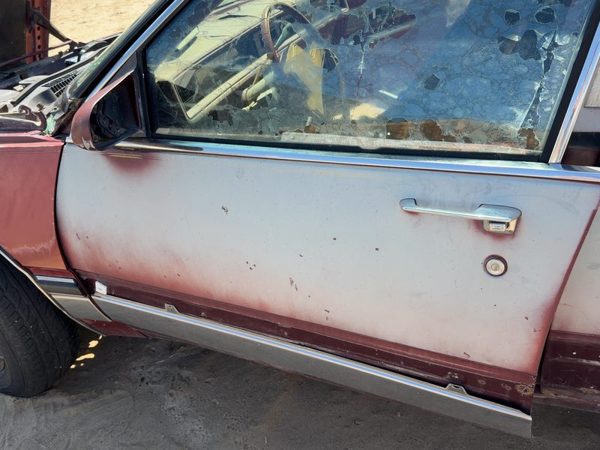 1987 Buick Electra Front Door LH Red — photo 3