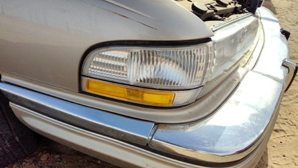 91-96 Park Ave Ultra Passenger Right Front Turn Signal Light Lamp Fender Mounted — photo 3