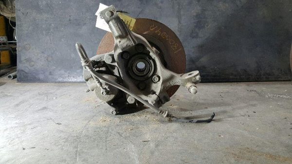 2007 Nissan Altima Spindle Knuckle Front RH Passenger Right Spindle/knuckle — photo 1