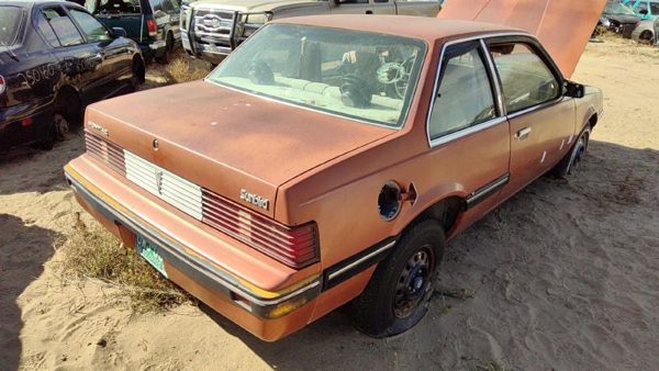 1985 Pontiac Sunbird — vehicle photo 3