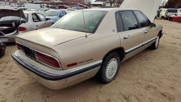 1994 Buick Park Avenue — vehicle photo 6