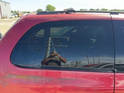 96-00 Town & Country Right Rear Quarter Glass Back Side Window 119" Wb Power